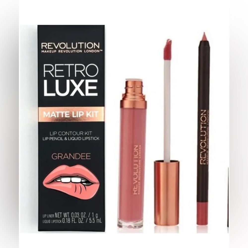 NIB Revolution Retro Luxe Matte lip kit in shade Grandee